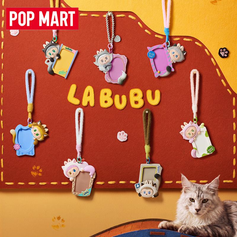 POP MART LABUBU THE MONSTERS C - огляд і ціна Action Figure Stand